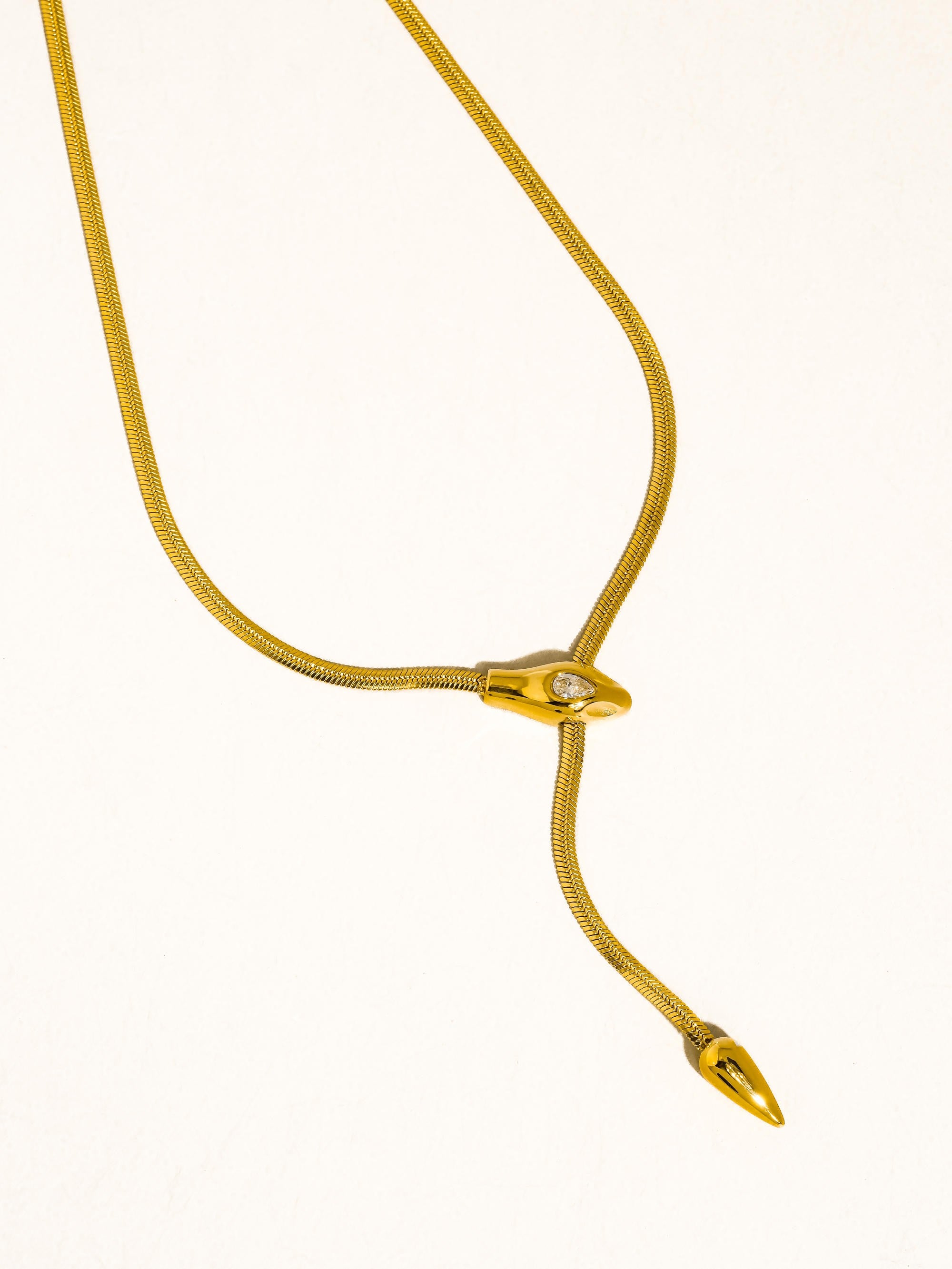Flanerie Snake Lariat