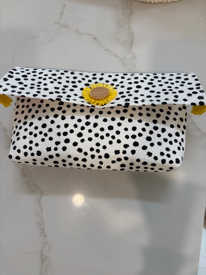 Looloo Bags Daisy Clutch