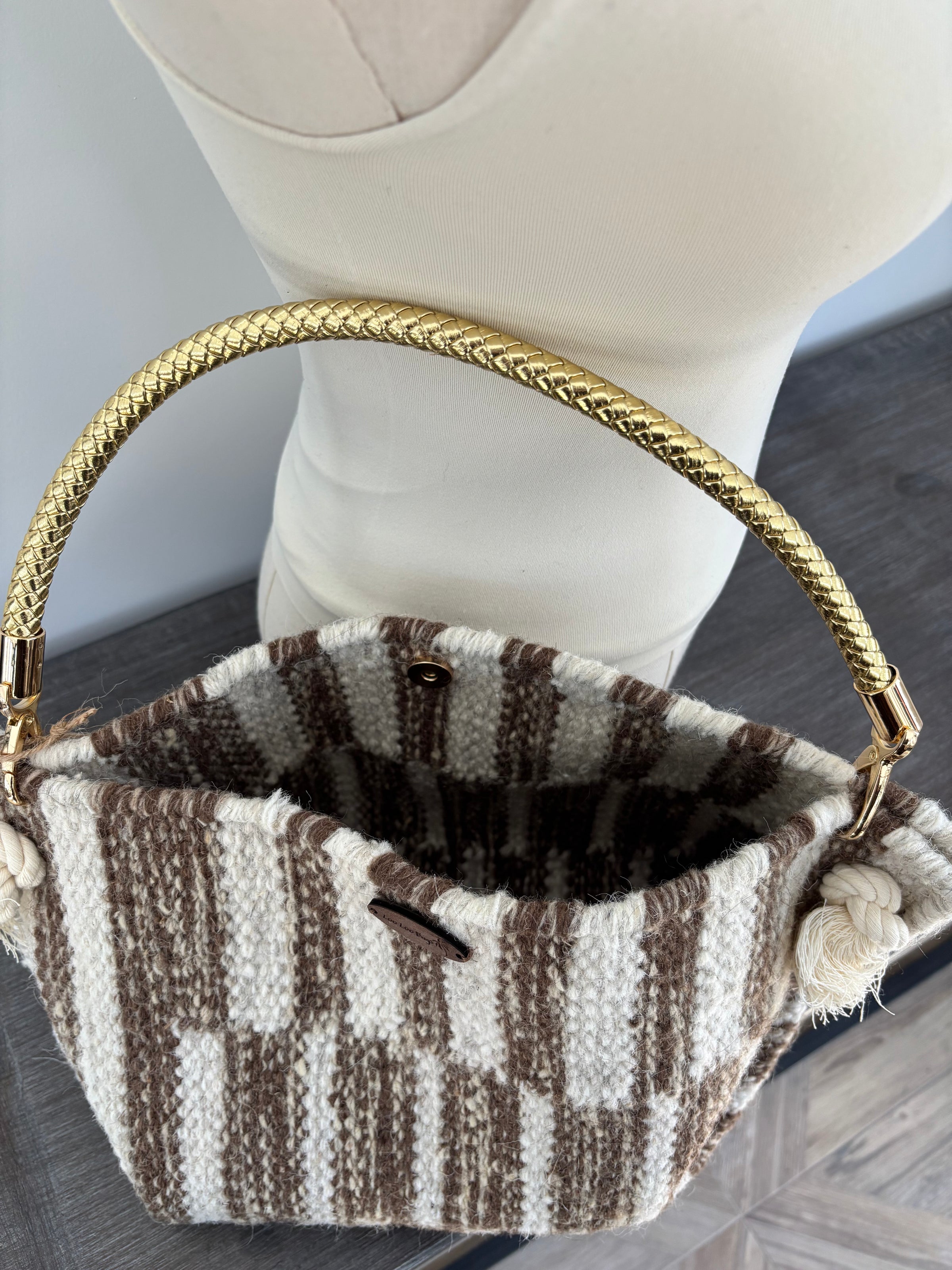 LooLoo Bags Brown Rope knot bag