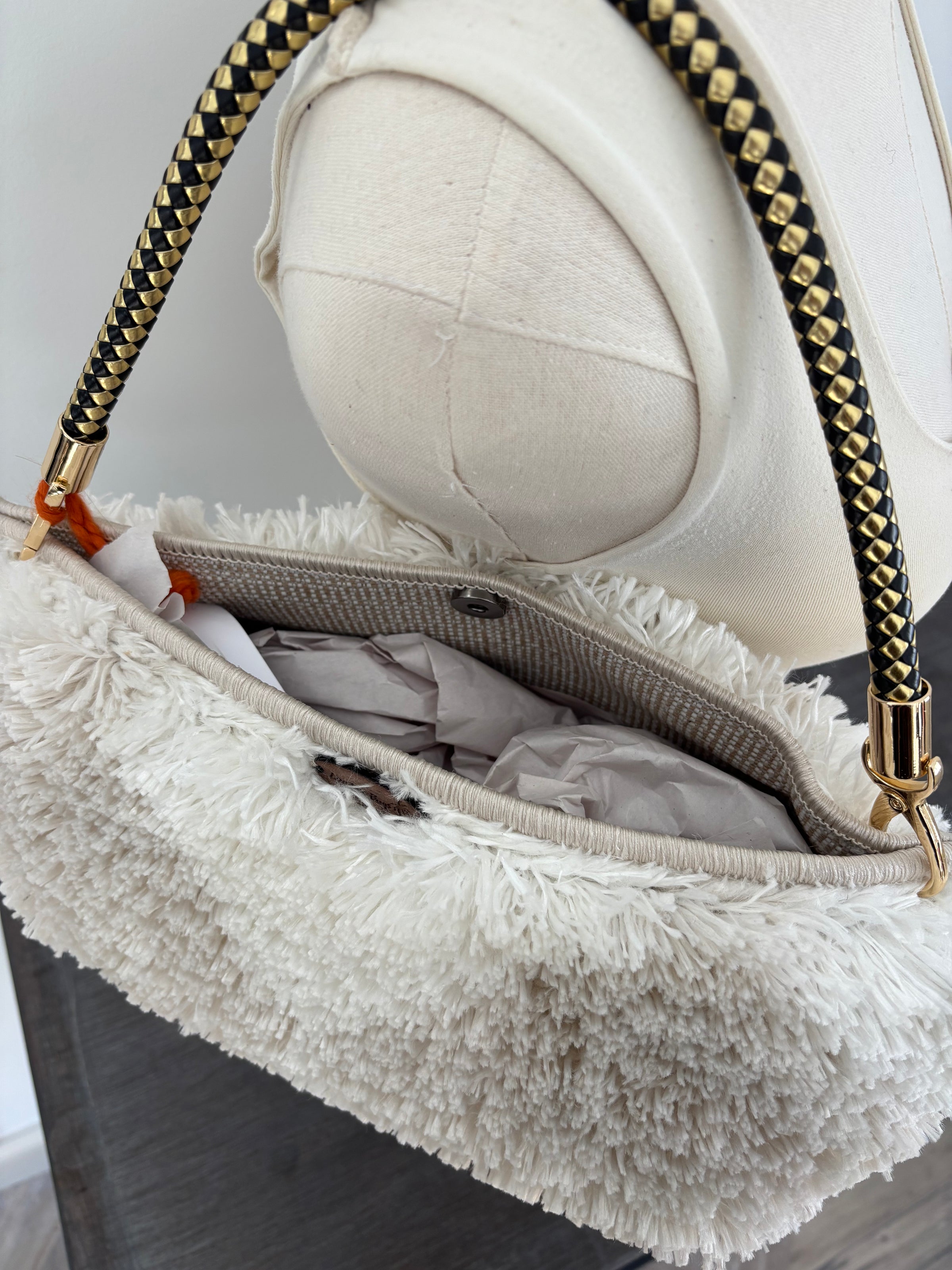 LooLoo Bags white fur